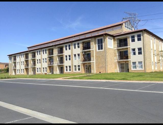 2 BEDROOM PROPERTY TO RENT IN BRACKENFELL SOUTH